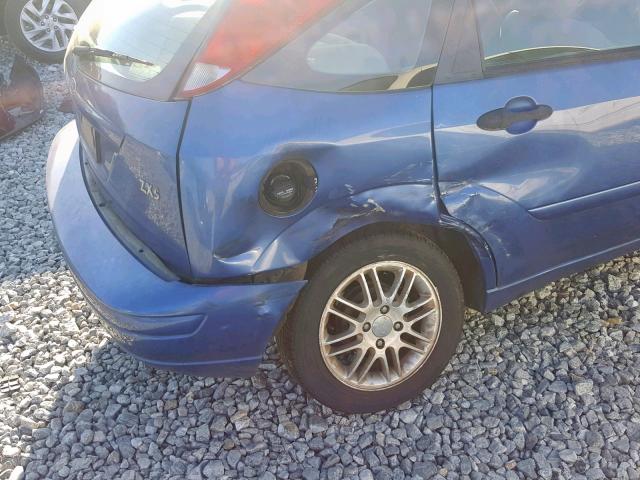 3FAFP37304R124658 - 2004 FORD FOCUS ZX5 BLUE photo 9