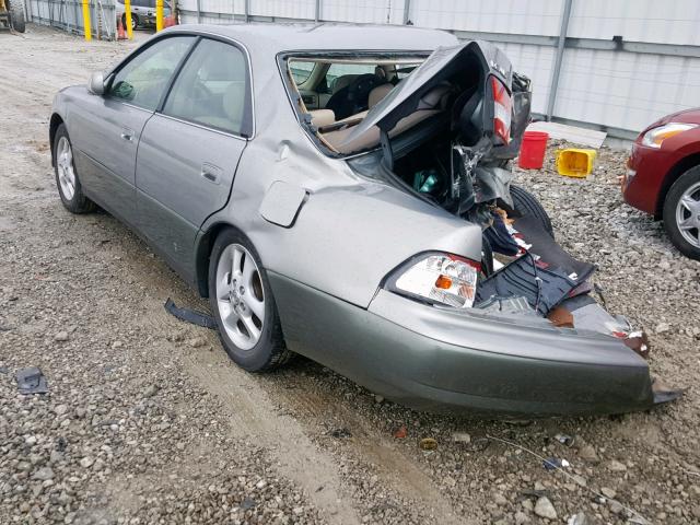 JT8BF28G715108655 - 2001 LEXUS ES 300 GRAY photo 3