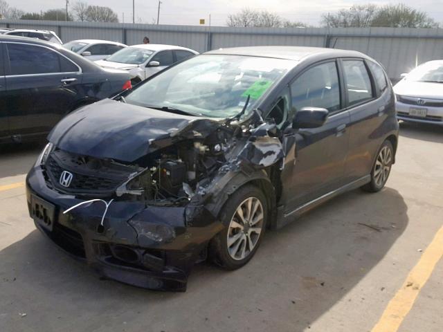 JHMGE8H5XDC015672 - 2013 HONDA FIT SPORT BLACK photo 2