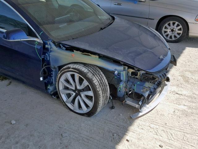 5YJ3E1EB0JF133813 - 2018 TESLA MODEL 3 BLUE photo 9