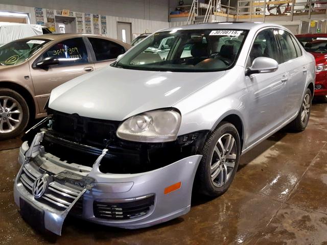 3VWSG71K06M666629 - 2006 VOLKSWAGEN JETTA 2.5 SILVER photo 2