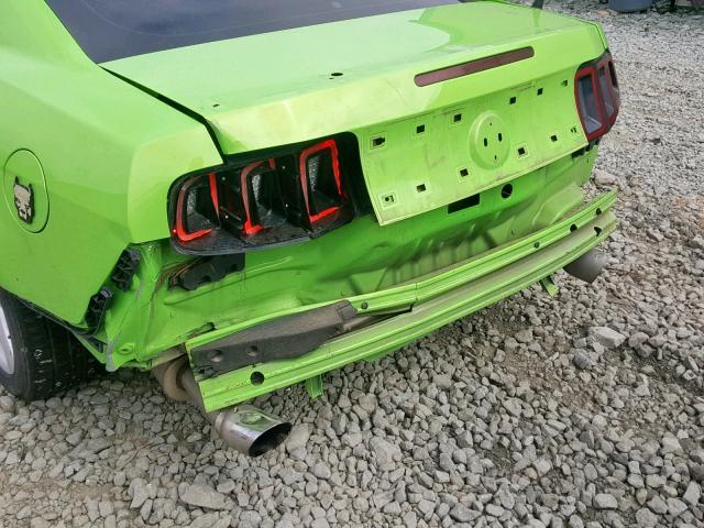 1ZVBP8CF4D5250575 - 2013 FORD MUSTANG GT GREEN photo 9