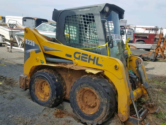 GHL0R220F00173985 - 2015 GEHL SKIDLOADER YELLOW photo 1