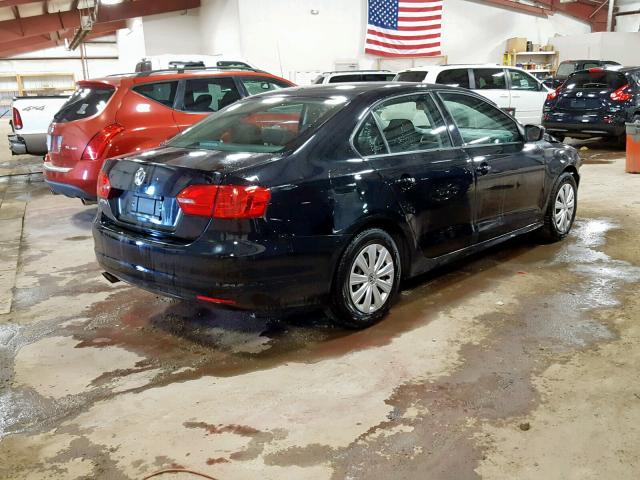 3VW2K7AJ0DM259218 - 2013 VOLKSWAGEN JETTA BASE BLACK photo 4