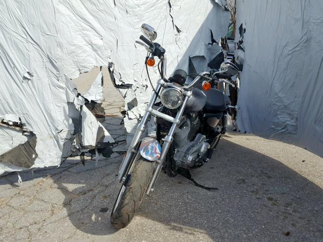 1HD4CR211BC431403 - 2011 HARLEY-DAVIDSON XL883 L GRAY photo 2