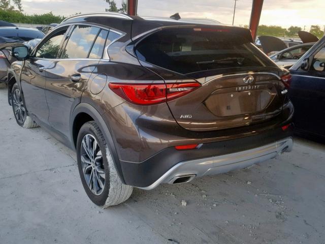 SJKCH5CR2JA048976 - 2018 INFINITI QX30 BASE BROWN photo 3