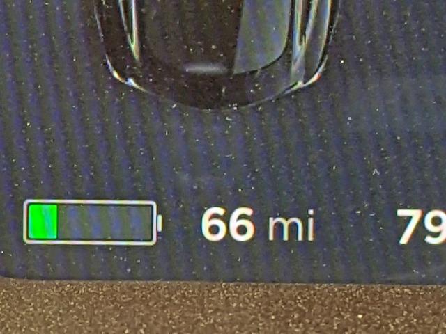 5YJSA1E26GF145741 - 2016 TESLA MODEL S Սև լուսանկար 8