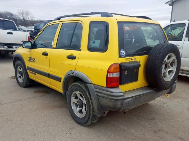 2CNBJ734026942357 - 2002 CHEVROLET TRACKER ZR YELLOW photo 3