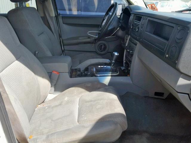 1J8HG48K06C245439 - 2006 JEEP COMMANDER 白色 照片 5