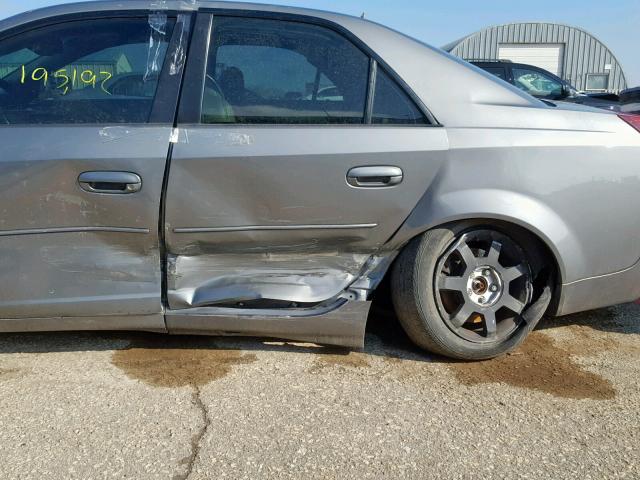 1G6DM577X40185575 - 2004 CADILLAC CTS GRAY photo 9