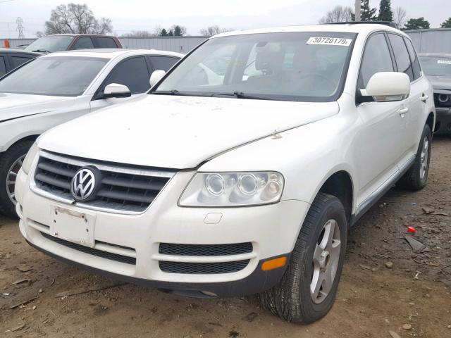 WVGZG77L55D045331 - 2005 VOLKSWAGEN TOUAREG 3. WHITE photo 2