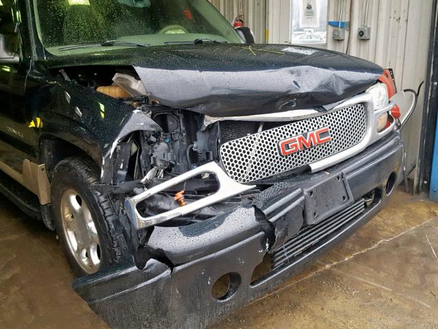 1GKEK63U64J303743 - 2004 GMC YUKON DENA BLACK photo 9