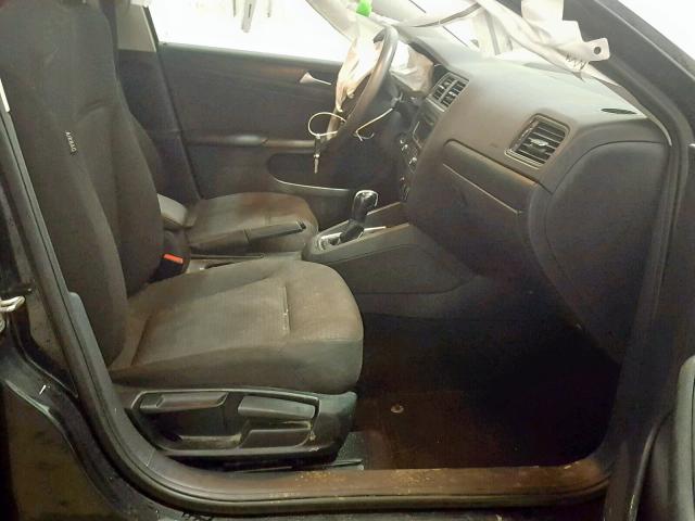 3VW2K7AJ4FM333565 - 2015 VOLKSWAGEN JETTA BASE 黑色 照片 5