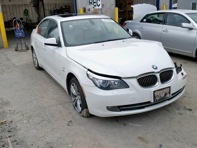 WBANV1C5XAC442947 - 2010 BMW 528 XI WHITE photo 1