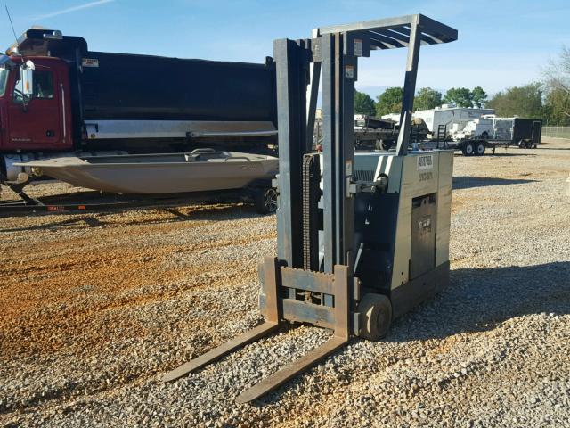 1A112062 - 1994 CROW FORKLIFT TAN photo 2