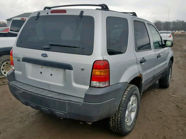 1FMYU03136KD26217 - 2006 FORD ESCAPE XLT SILVER photo 4