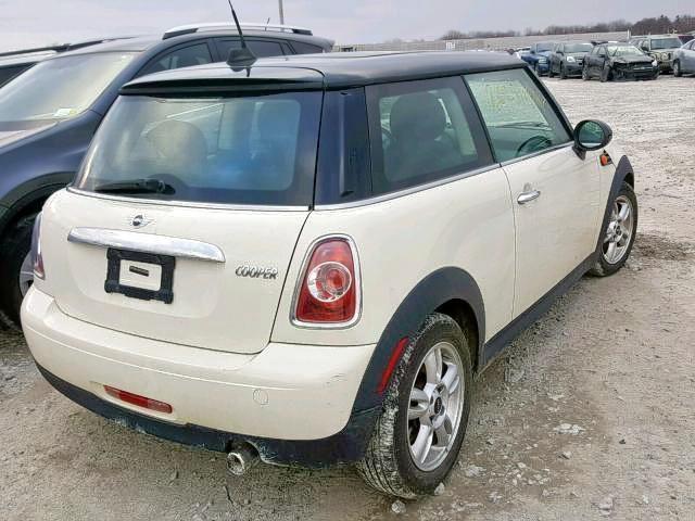 WMWSU3C51DT371871 - 2013 MINI COOPER WHITE photo 4