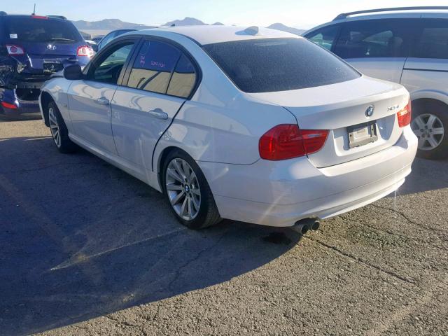 WBAPH5C51BA447989 - 2011 BMW 328 I SULE WHITE photo 3