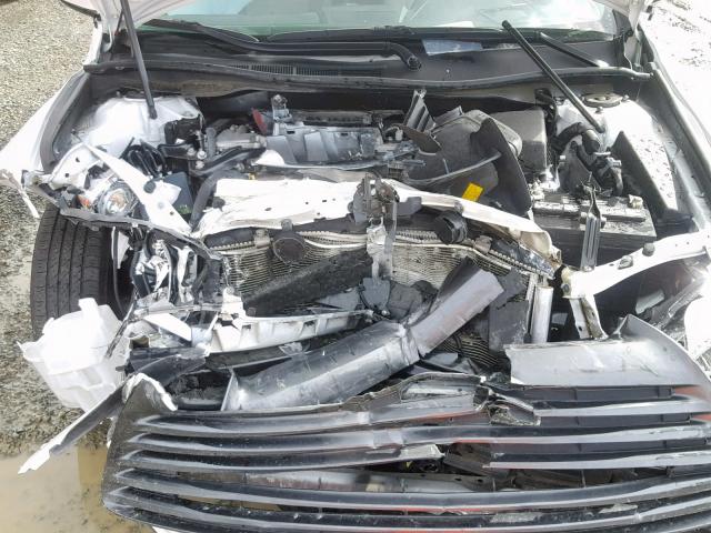 4T4BF1FK0FR493901 - 2015 TOYOTA CAMRY LE WHITE photo 7