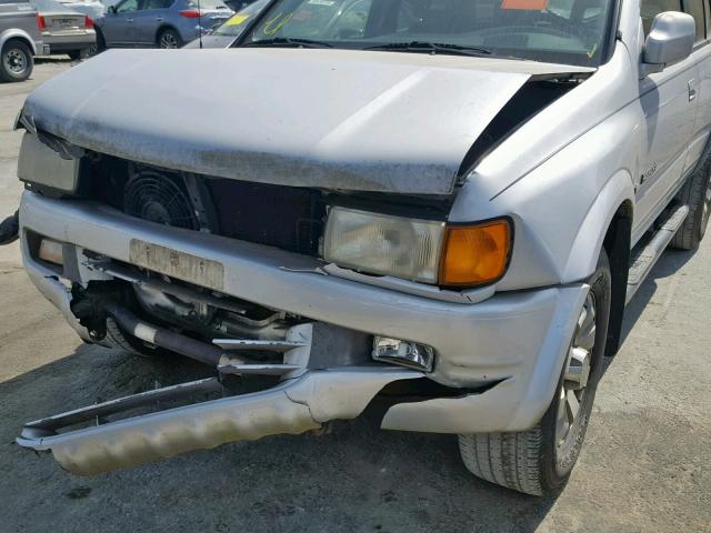 4S6CK58W6X4406836 - 1999 HONDA PASSPORT E 银色 照片 9