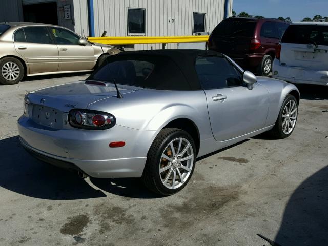 JM1NC25F860113404 - 2006 MAZDA MX-5 MIATA SILVER photo 4