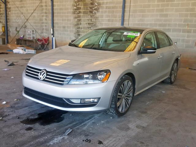 1VWBT7A30FC101853 - 2015 VOLKSWAGEN PASSAT SE SILVER photo 2