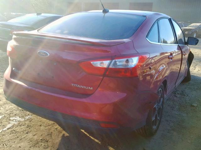 1FAHP3J24CL295399 - 2012 FORD FOCUS TITA RED photo 4