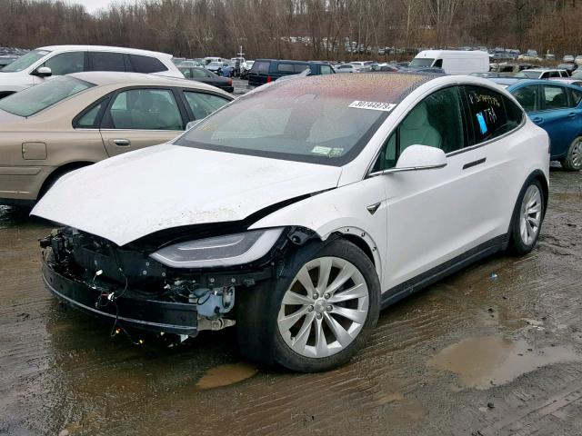 5YJXCDE25GF030923 - 2016 TESLA MODEL X WHITE photo 2