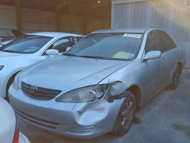4T1BE32K53U131492 - 2003 TOYOTA CAMRY LE SILVER photo 2