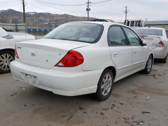 KNAFB121925126540 - 2002 KIA SPECTRA BA WHITE photo 4