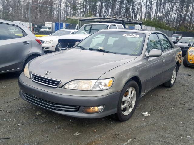 JT8BF28G810298480 - 2001 LEXUS ES 300 GOLD photo 2