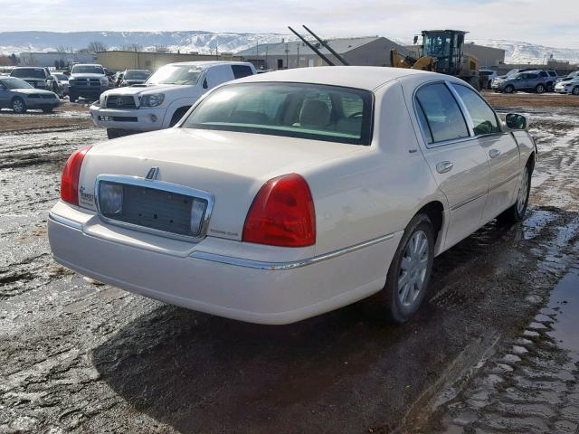 1LNHM83V97Y620317 - 2007 LINCOLN TOWN CAR D WHITE photo 4