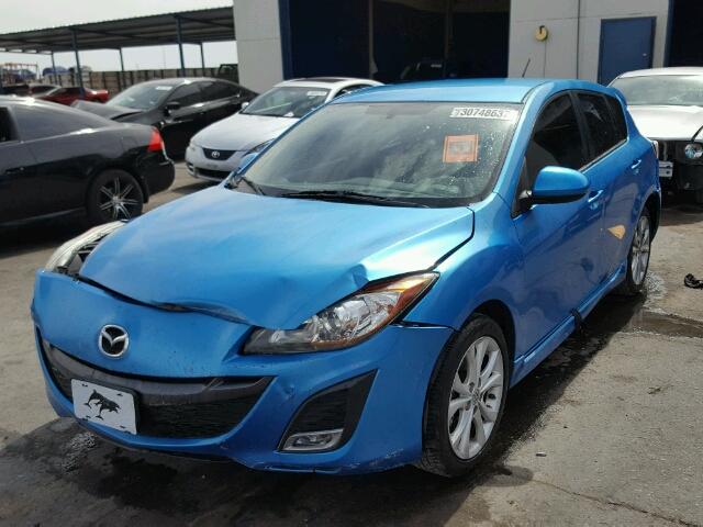 JM1BL1K63B1426415 - 2011 MAZDA 3 S BLUE photo 2