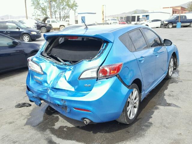 JM1BL1K63B1426415 - 2011 MAZDA 3 S BLUE photo 4