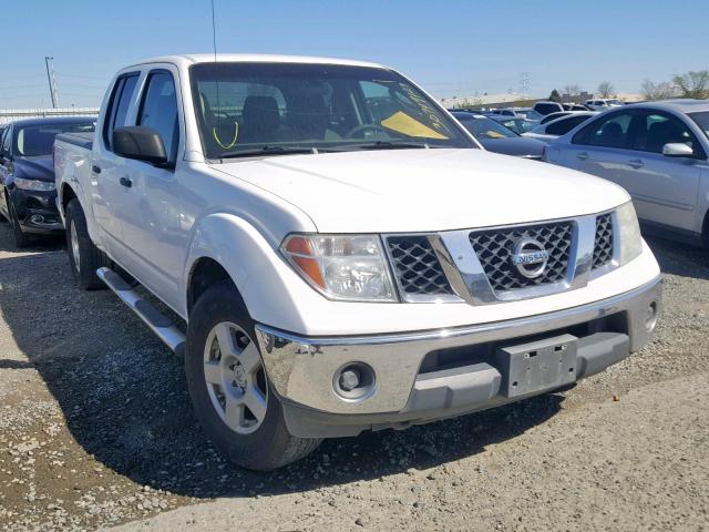 1N6AD09U07C461431 - 2007 NISSAN FRONTIER C WHITE photo 1