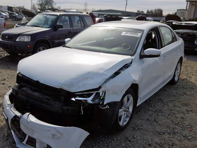 3VWLL7AJ7EM410462 - 2014 VOLKSWAGEN JETTA TDI WHITE photo 2