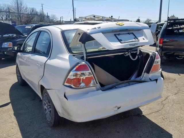 KL1TD56E59B624788 - 2009 CHEVROLET AVEO LS WHITE photo 3