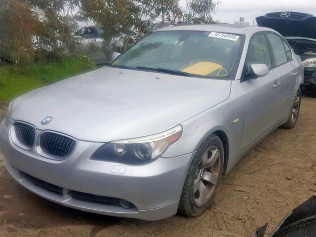 WBANE53547CK92463 - 2007 BMW 525 I SILVER photo 2