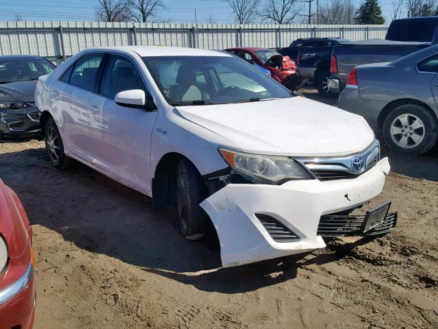 4T1BD1FK4DU074950 - 2013 TOYOTA CAMRY HYBR WHITE photo 1