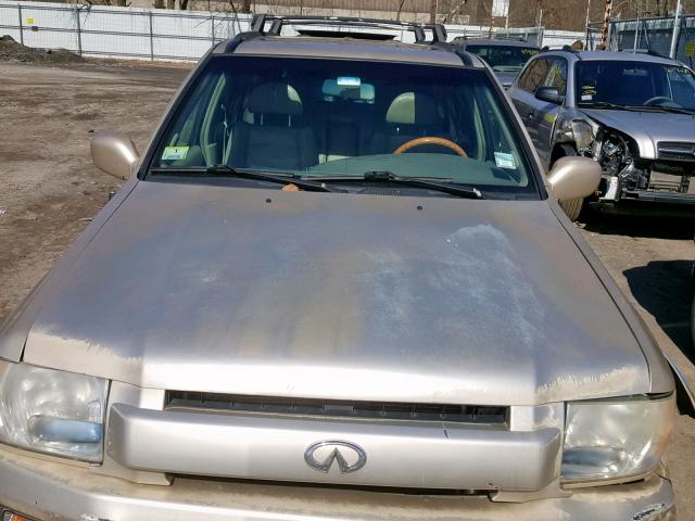 JNRDR09Y41W217601 - 2001 INFINITI QX4 BEIGE photo 7