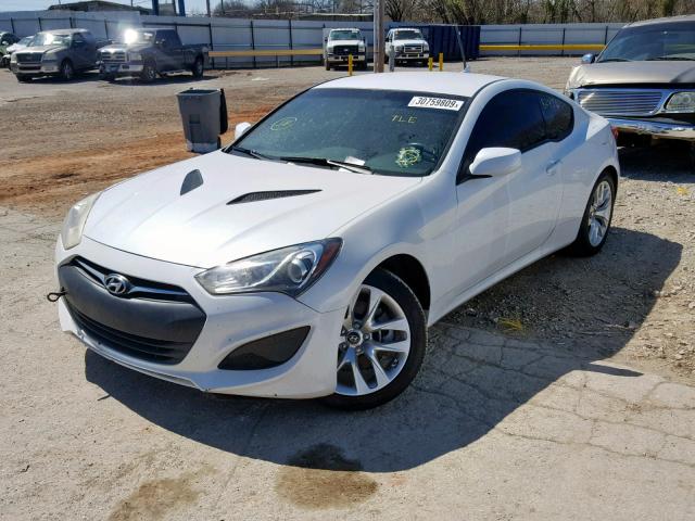 KMHHT6KD9DU113128 - 2013 HYUNDAI GENESIS CO WHITE photo 2