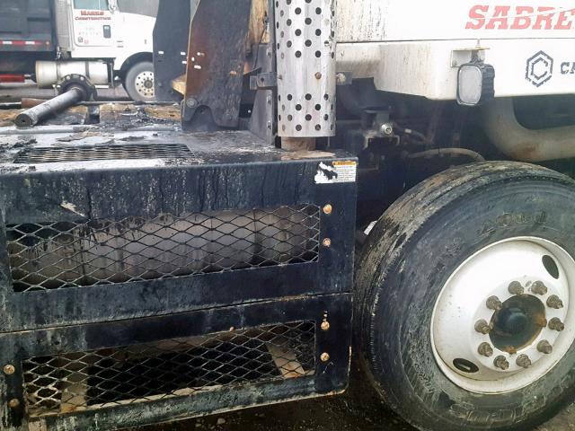 4LMBF2111FL030088 - 2015 CAPACITY OF TEXAS TJ5000 WHITE photo 7