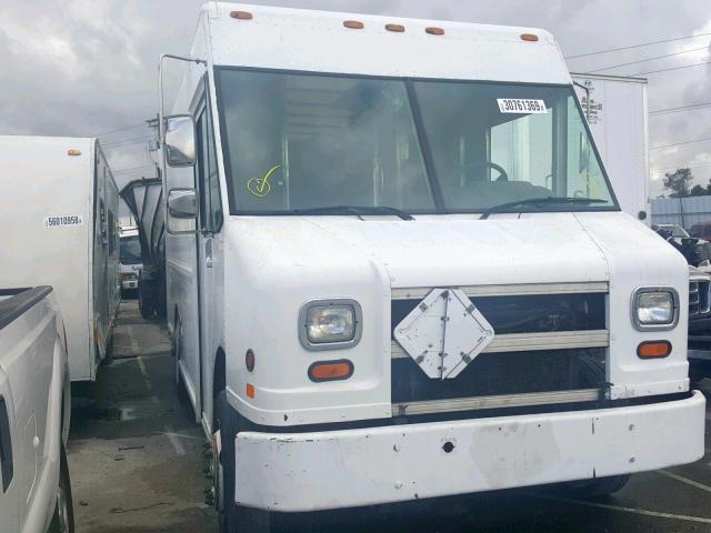 4UZA4FF49YCF78385 - 2000 FREIGHTLINER CHASSIS M WHITE photo 1