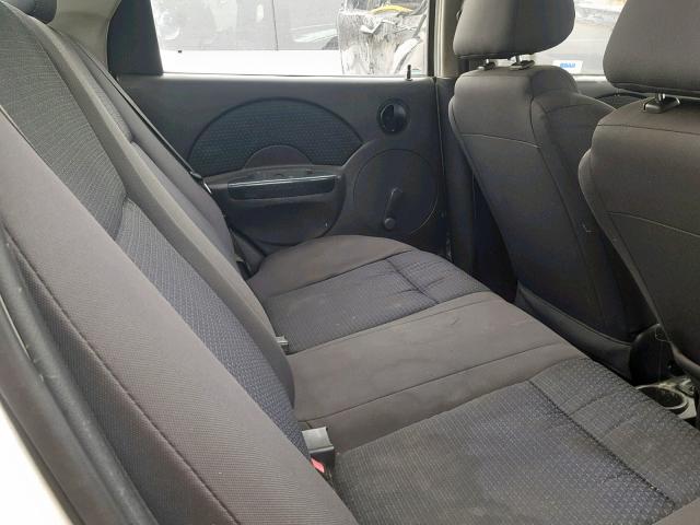 KL1TD56626B682264 - 2006 CHEVROLET AVEO BASE Ақ фото 6