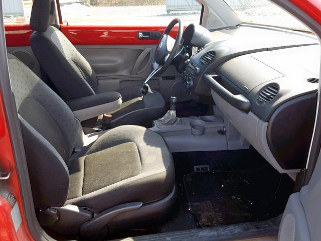 3VWCA21C1YM403702 - 2000 VOLKSWAGEN NEW BEETLE წითელი ფოტო 5