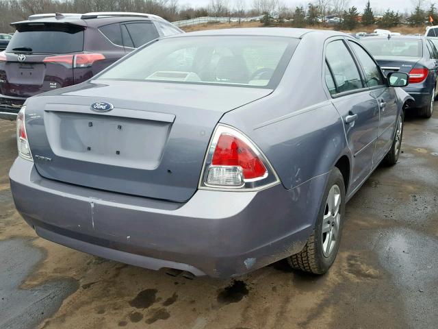 3FAHP06ZX7R101468 - 2007 FORD FUSION S GRAY photo 4