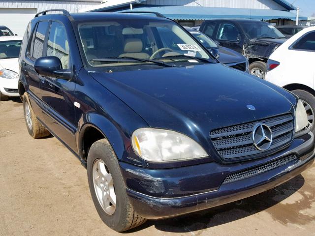 4JGAB54E31A263754 - 2001 MERCEDES-BENZ ML 320 BLUE photo 1