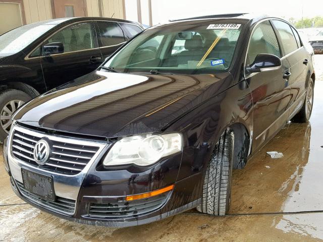 WVWAK73C08P004002 - 2008 VOLKSWAGEN PASSAT KOM BLACK photo 2