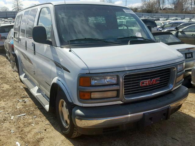 1GDFG15M5T1020956 - 1996 GMC SAVANA RV WHITE photo 1