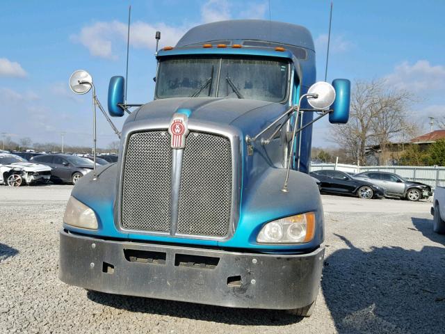 1XKADB9X79J221045 - 2009 KENWORTH CONSTRUCTI BLUE photo 2